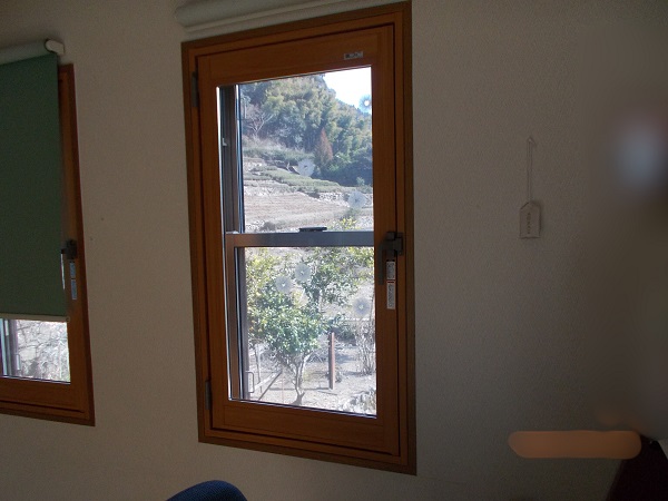 インプラスリフォーム洋室小窓